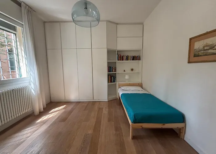 Casa In Centro A - Giardini Margherita Apartment