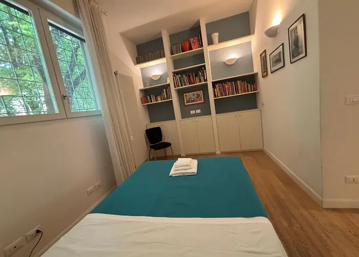 Casa In Centro A - Giardini Margherita Apartment
